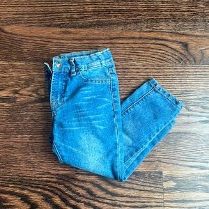 Boys, 7 for all mankind, Size 2T.            (151)